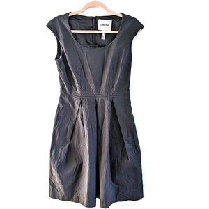 Land's End Black Dress with Pleats and side Pockets. Long zipper on the back